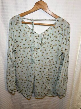 LC Lauren Conrad Floral Blouse Medium Light Blue Boho Cottagecore Top